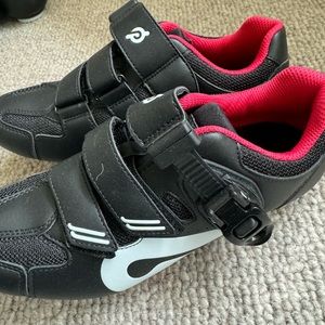 BRAND NEW Peloton Shoes (size 38) (never been worn)